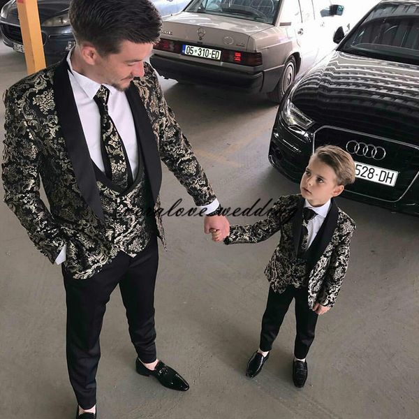 high recommend groomsmen groom tuxedos shawl lapel formal prom party suits men blazer boy formal suits 3 pieces (jacket+vest+pants), Black;gray
high recommend groomsmen groom tuxedos shawl lapel formal prom party suits men blazer boy formal suits 3 pieces (jacket+vest+pants), Black;gray