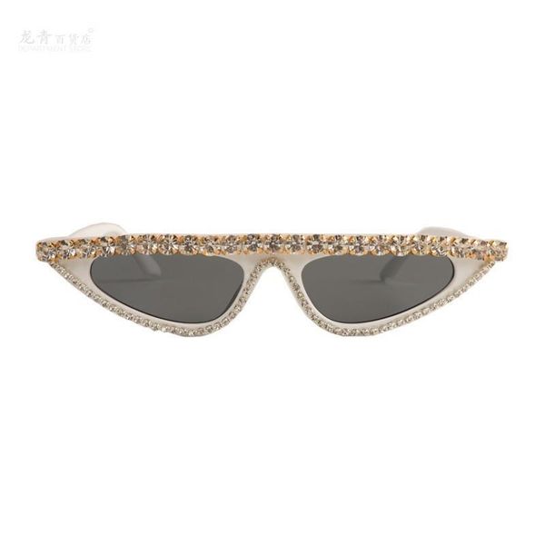 student style girl with cat's eye sunglasses hip hop face female small girl's water drill, White;black
student style girl with cat's eye sunglasses hip hop face female small girl's water drill, White;black