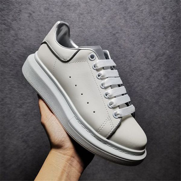 black white leather casual shoes lace up black blue velet trainers mens womens platform genuine leather trainers with box
black white leather casual shoes lace up black blue velet trainers mens womens platform genuine leather trainers with box