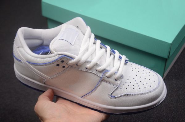 2021 dunk men women running shoes low prm skateboard shoes scratch off fashion trainers luxurys designer sneakers with box
2021 dunk men women running shoes low prm skateboard shoes scratch off fashion trainers luxurys designer sneakers with box