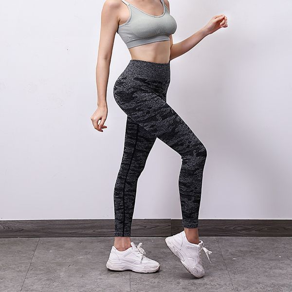 2020 high waist elastic seamless leggings sports show thin tights quarter yoga pants women, Black
2020 high waist elastic seamless leggings sports show thin tights quarter yoga pants women, Black