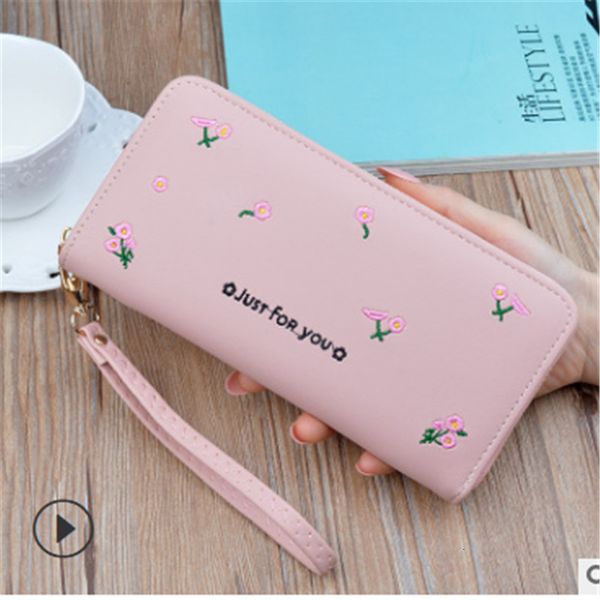 phone purses big lady leather rose floral decoration long wallets for women card clutch double zipper purse, Red;black
phone purses big lady leather rose floral decoration long wallets for women card clutch double zipper purse, Red;black
