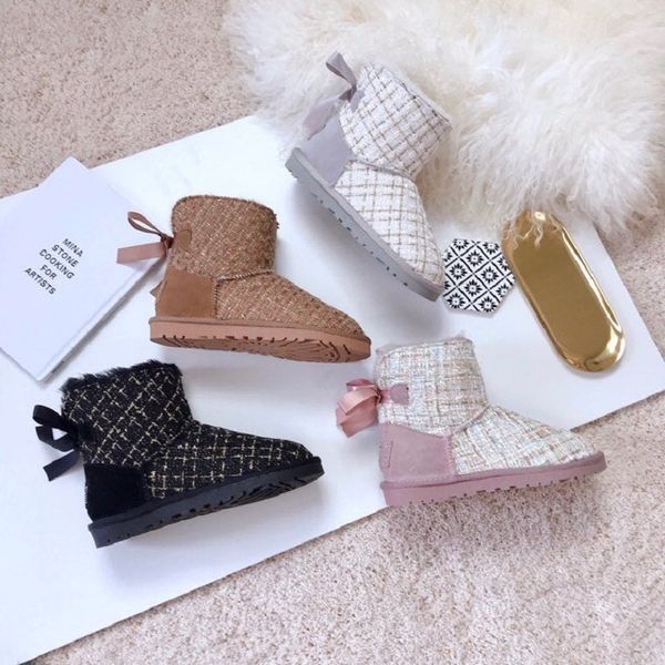 winter 2020 women's designer wool leather boots fashion booties warm snow boots outdoor sports warm shoes martin boots, Black 
winter 2020 women's designer wool leather boots fashion booties warm snow boots outdoor sports warm shoes martin boots, Black