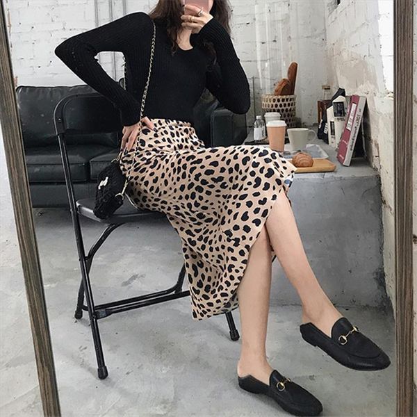 юбки женская 2020 cheetah печати юбка дамы животных печати юбки sexy линия высокой талией юбки лета boho midi товары продажа, Black
юбки женская 2020 cheetah печати юбка дамы животных печати юбки sexy линия высокой талией юбки лета boho midi товары продажа, Black