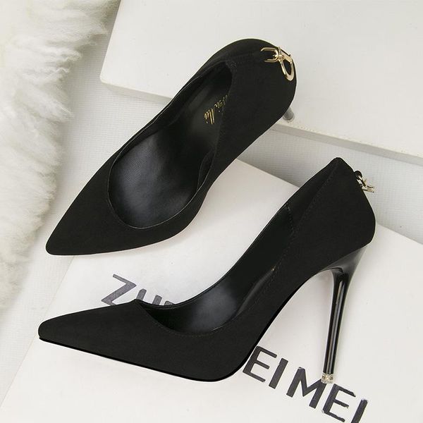 dress shoes pumps women fashion contracted wind shallow mouth point toe solid color high heels, Black
dress shoes pumps women fashion contracted wind shallow mouth point toe solid color high heels, Black
