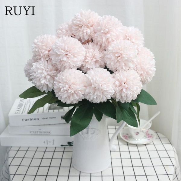 10 heads with leaves ball chrysanthemum high-end simulation bouquet wedding wall decor fake flower home decor flower arrangement
10 heads with leaves ball chrysanthemum high-end simulation bouquet wedding wall decor fake flower home decor flower arrangement