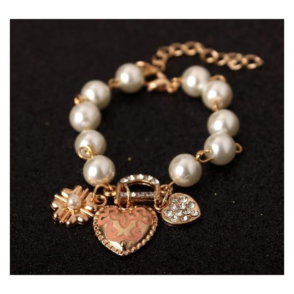 fashion peach heart flower bracelet crystal diamond d letter pearl bracelet women whol sqcbne new_dhbest, Golden;silver
fashion peach heart flower bracelet crystal diamond d letter pearl bracelet women whol sqcbne new_dhbest, Golden;silver
