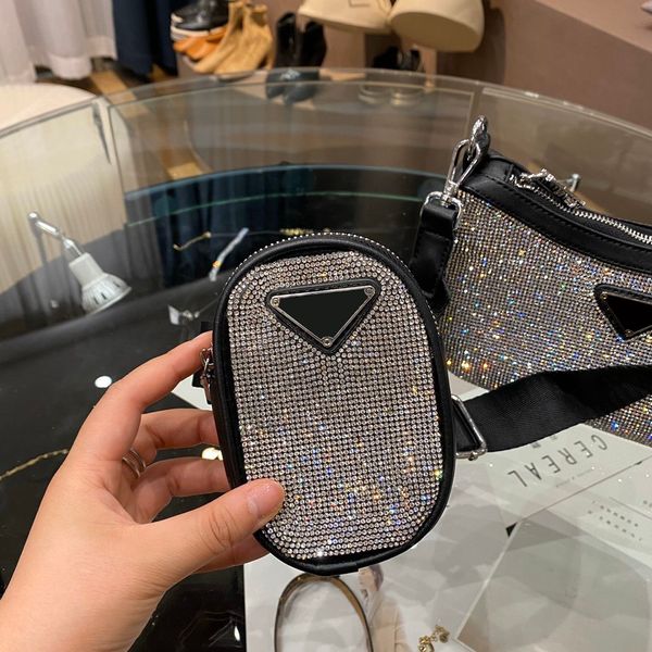 fashion hadbags female shoulder bags woman sac bag diamond cowhide mid-size retro special designer new tote 2020
fashion hadbags female shoulder bags woman sac bag diamond cowhide mid-size retro special designer new tote 2020