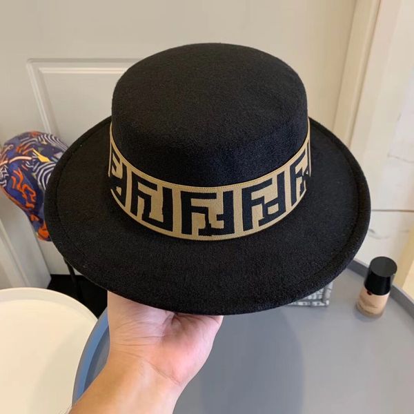 2021 fashion wool designer bucket hat women designers caps hats letter print lady casual designer winter hat, Blue;gray
2021 fashion wool designer bucket hat women designers caps hats letter print lady casual designer winter hat, Blue;gray