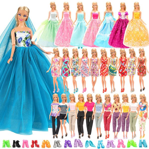 25 items/lot doll accessories =3 long tail party dress +10 mini doll dresses +2 pants clothes +10 shoes object for barbie 1011
25 items/lot doll accessories =3 long tail party dress +10 mini doll dresses +2 pants clothes +10 shoes object for barbie 1011