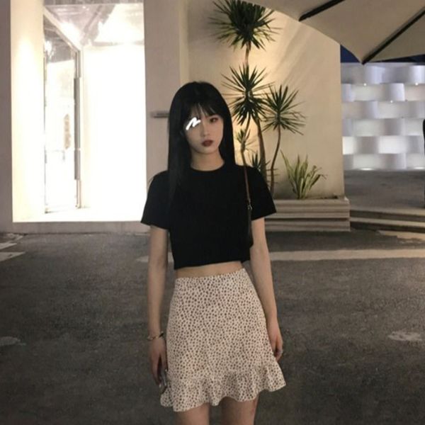 2020 internet celebrity coat t-shirt short navel t-shirt women's black short sleeve high waist tight-fitting niche new navel leak r9, White
2020 internet celebrity coat t-shirt short navel t-shirt women's black short sleeve high waist tight-fitting niche new navel leak r9, White