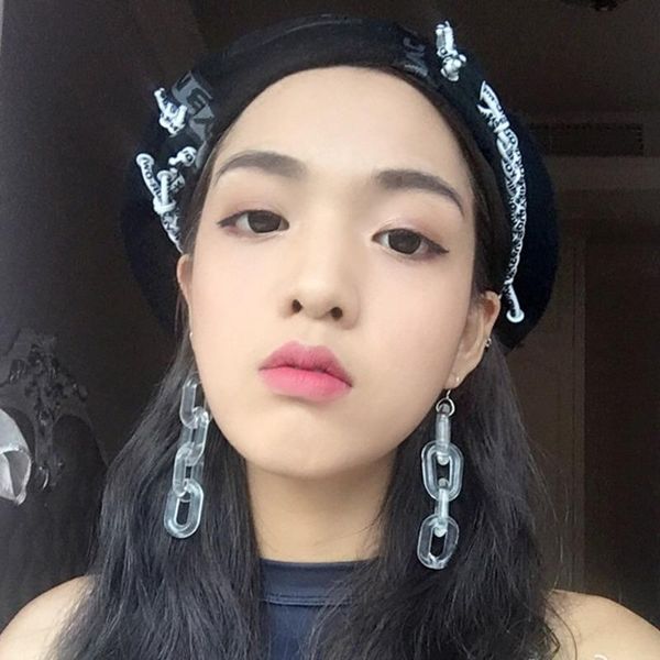 2020 korea new funny transparent chain earrings big earrings statement long drop for women girl gift party, Silver
2020 korea new funny transparent chain earrings big earrings statement long drop for women girl gift party, Silver
