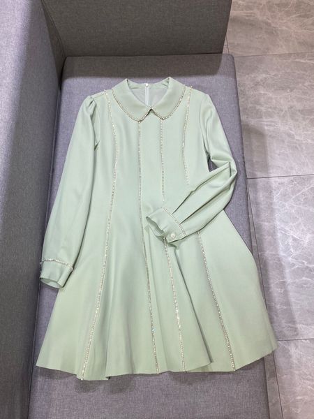 2020 autumn black/pea green runway dress high end peter pan collar long sleeves lace beads dress designer runway 801402
2020 autumn black/pea green runway dress high end peter pan collar long sleeves lace beads dress designer runway 801402