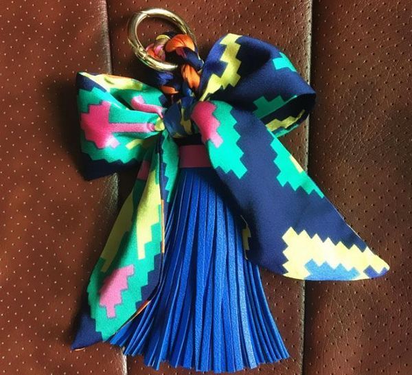 new scarves key chain bowknot exquisite decoration pu leather tassels keychains for girl women bag acessory eh811 h sqchsl
new scarves key chain bowknot exquisite decoration pu leather tassels keychains for girl women bag acessory eh811 h sqchsl