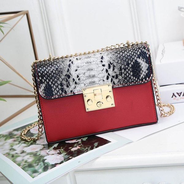 luxury popular snake skin chain shoulder bags girls messenger purse luxury handbag for lady party brand designer evening handbag
luxury popular snake skin chain shoulder bags girls messenger purse luxury handbag for lady party brand designer evening handbag