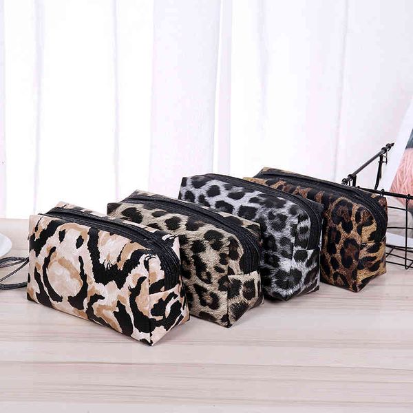 cosmetic bags handbagsfashionable leopard print large capacity hand pu waterproof washing portable printing brush
cosmetic bags handbagsfashionable leopard print large capacity hand pu waterproof washing portable printing brush