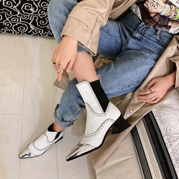 2020 winter new women's boots layer cowhide pointed thick heel elastic band mid-calf brogues fashionable oxford shoes1, Black
2020 winter new women's boots layer cowhide pointed thick heel elastic band mid-calf brogues fashionable oxford shoes1, Black