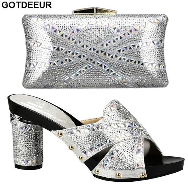 sliver color italian shoes and bag set decorated with rhinestone nigerian party shoe with bag set matching women shoes and, Black
sliver color italian shoes and bag set decorated with rhinestone nigerian party shoe with bag set matching women shoes and, Black