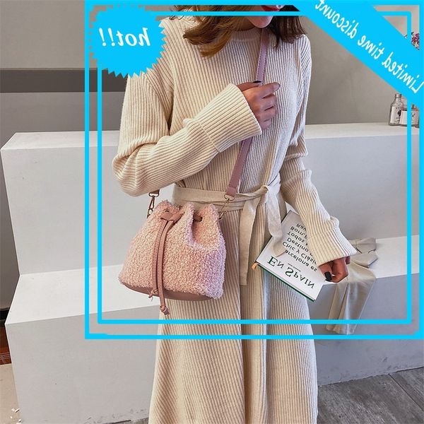 2019 new autumn winter cute lamb wool bucket women's fashion messenger and single shoulder bag
2019 new autumn winter cute lamb wool bucket women's fashion messenger and single shoulder bag