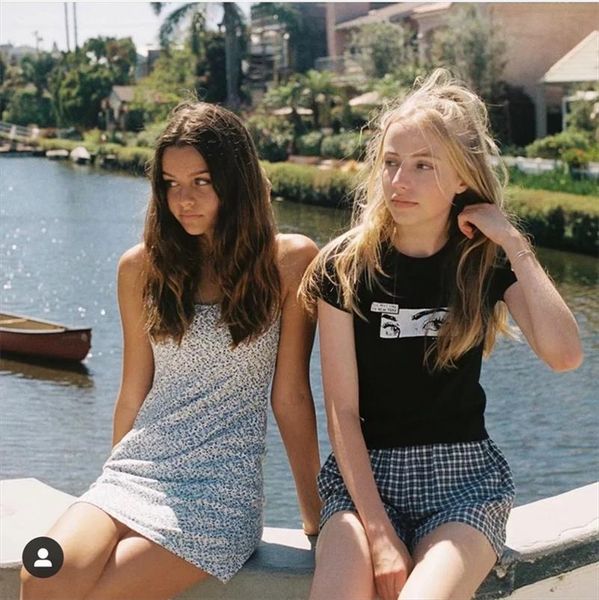 женщины глаза печать обрезанные tee повседневный crop с коротким рукавом top хлопка рубашки перевозка груза падения качество хорошее, White
женщины глаза печать обрезанные tee повседневный crop с коротким рукавом top хлопка рубашки перевозка груза падения качество хорошее, White