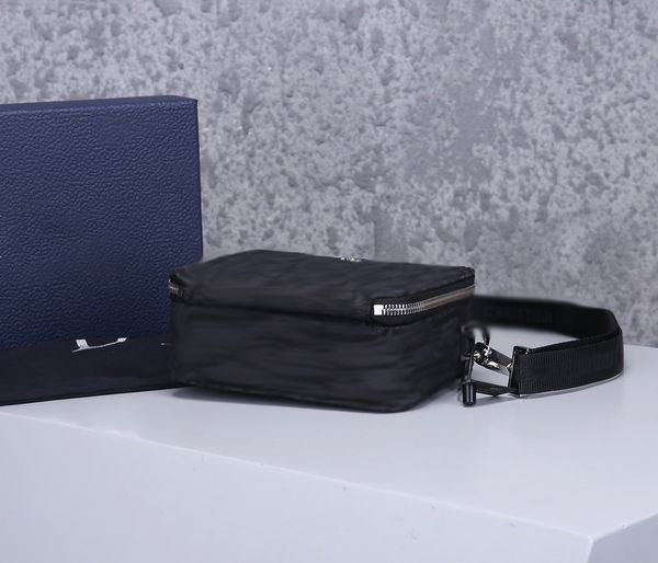 women men saddle bags fashion postman message bag leather handbag purses letter shoulder crossbody cross body bag ladies
women men saddle bags fashion postman message bag leather handbag purses letter shoulder crossbody cross body bag ladies