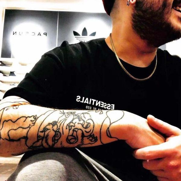 european and ss21 american fashion men's short sleeve t shirt, street dance loose comfortable pure cotton alphabet printing design, White;black
european and ss21 american fashion men's short sleeve t shirt, street dance loose comfortable pure cotton alphabet printing design, White;black