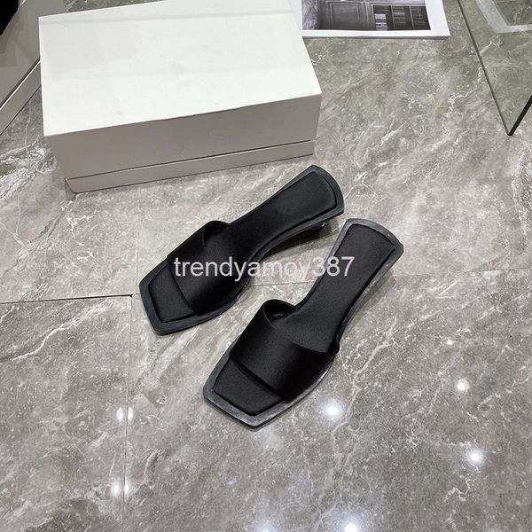 slippers simple black baotou half slippers women wear style temperament medium heel square head women's high-heeled
slippers simple black baotou half slippers women wear style temperament medium heel square head women's high-heeled