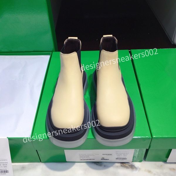2021the new trainer black walking sneakers men women black red casual shoes fashion paris sneakers yx201218
2021the new trainer black walking sneakers men women black red casual shoes fashion paris sneakers yx201218