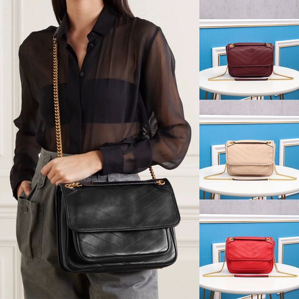 23cm 28cm new classic retro letter chain fashion style fashion trend one shoulder messenger bag wallet card package trend ladies must
23cm 28cm new classic retro letter chain fashion style fashion trend one shoulder messenger bag wallet card package trend ladies must