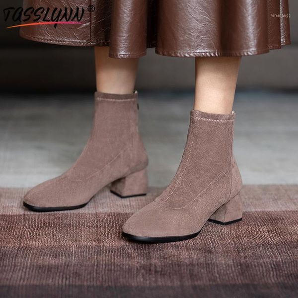 tasslynn 2020 winter boots women fashion flock women ankle boots faux suede slim high heel zip round toe shoes1, Black
tasslynn 2020 winter boots women fashion flock women ankle boots faux suede slim high heel zip round toe shoes1, Black