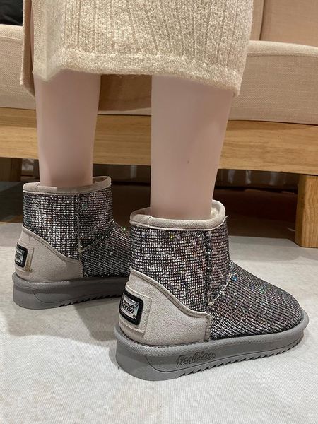 bling кристаллы женщины snow boots ручной работы блестящий стразы diamonds корова suede плоский ботильоны теплые зимние ботинки, Black
bling кристаллы женщины snow boots ручной работы блестящий стразы diamonds корова suede плоский ботильоны теплые зимние ботинки, Black