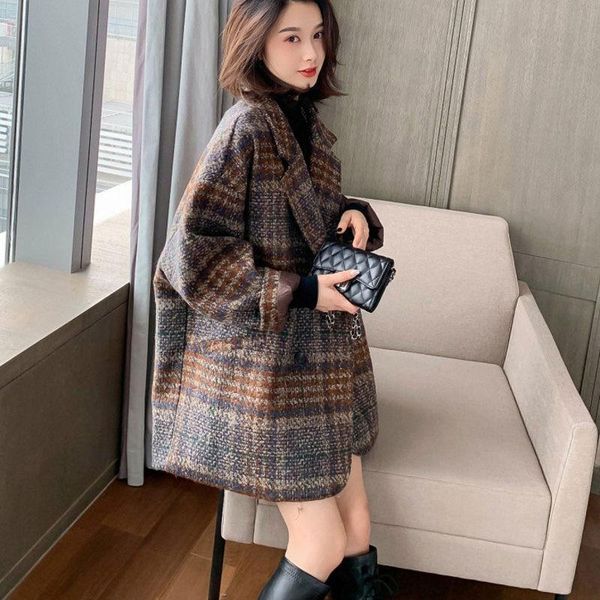 vintage blazer woolen coat women mid-length 2021 autumn and winter thick short style loose suit popular plaid jacket ladies y308, White;black
vintage blazer woolen coat women mid-length 2021 autumn and winter thick short style loose suit popular plaid jacket ladies y308, White;black