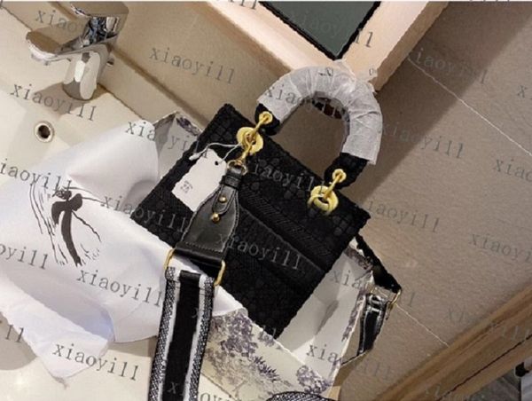 crossbody сумки золотой логотип классические сумки сумки посыльного высокого качества мешок плеча женщин бутик женщин сумка сумка 5 цветов с
crossbody сумки золотой логотип классические сумки сумки посыльного высокого качества мешок плеча женщин бутик женщин сумка сумка 5 цветов с
