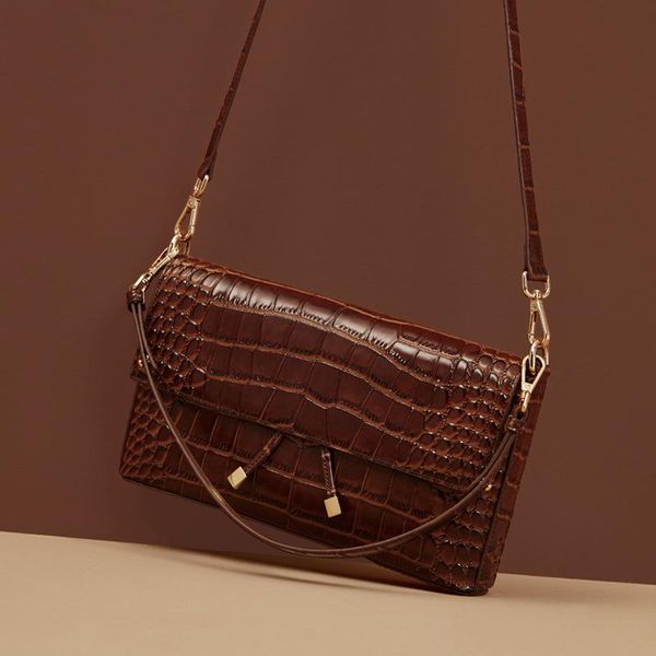shoulder bags women's bag 2021 spring crocodile small square retro underarm fashion handbag one messenger
shoulder bags women's bag 2021 spring crocodile small square retro underarm fashion handbag one messenger