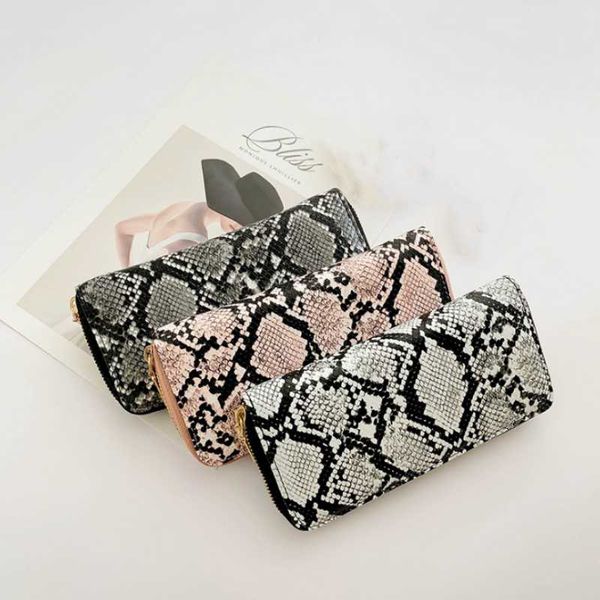 new women's purse snake print bag cross border women's bag european and american fashion women wallet clutch, Red;black
new women's purse snake print bag cross border women's bag european and american fashion women wallet clutch, Red;black