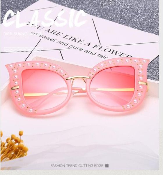 personality fashion pearl rivet cat eye sunglasses large frame sunglasses with diamond exquisite luxury glasses ppe3241, White;black
personality fashion pearl rivet cat eye sunglasses large frame sunglasses with diamond exquisite luxury glasses ppe3241, White;black