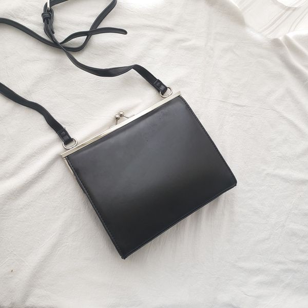 hbp women's bag new messenger ladies shoulder bag korean fashion trend women's bags retro clip package
hbp women's bag new messenger ladies shoulder bag korean fashion trend women's bags retro clip package