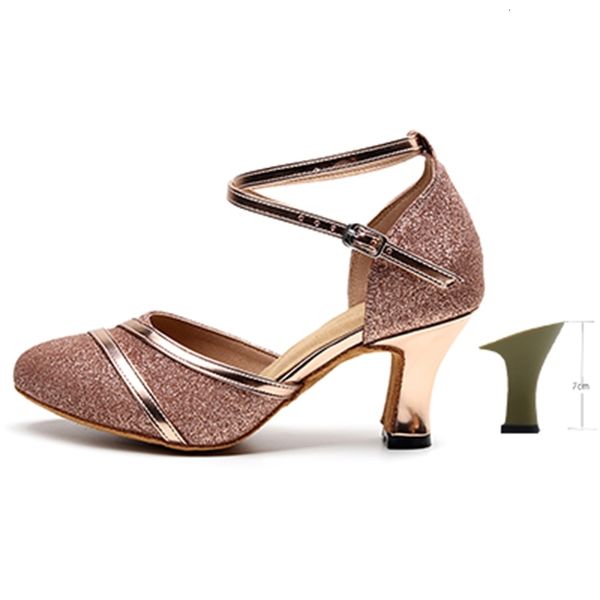2021 new women closed toe latin dance black gold glitter cloth ballroom salsa dancing shoes for girls practice latino dane-shoes 1 0ltc
2021 new women closed toe latin dance black gold glitter cloth ballroom salsa dancing shoes for girls practice latino dane-shoes 1 0ltc
