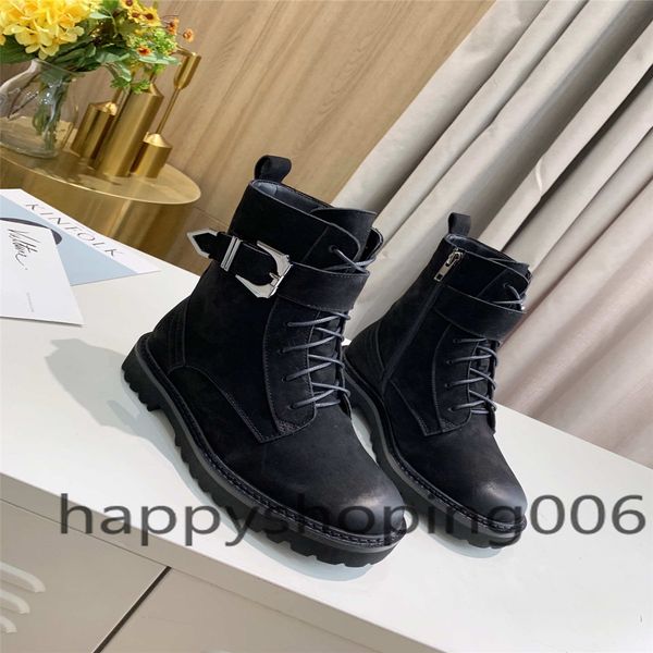 2020fashion flat bottomed women's boots winter snow boots black plush thermal casual zipper martin boots size35-40
2020fashion flat bottomed women's boots winter snow boots black plush thermal casual zipper martin boots size35-40