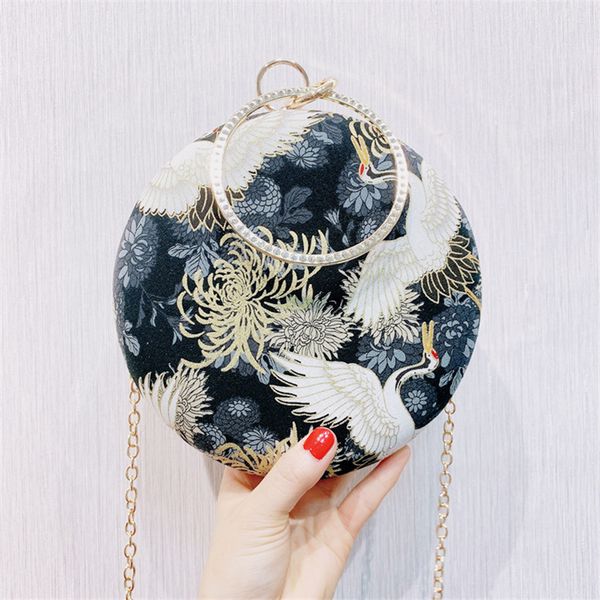 retro day clutch bags printed red-crowned crane evening bag chain crossbody bag women handbags wallets diamonds evening bag y200623
retro day clutch bags printed red-crowned crane evening bag chain crossbody bag women handbags wallets diamonds evening bag y200623