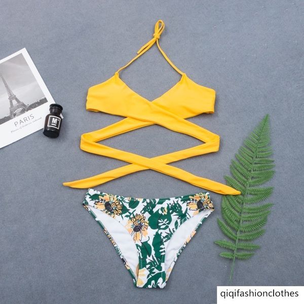 unisexual bandage gathered fashion print color matching triangle bikini swimsuit for women, White;black
unisexual bandage gathered fashion print color matching triangle bikini swimsuit for women, White;black