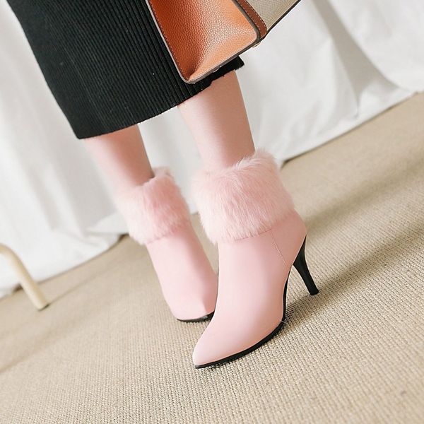 2020 new snow boots female short tube with hair warm and comfortable beautiful fashion elegant women's boots, Black
2020 new snow boots female short tube with hair warm and comfortable beautiful fashion elegant women's boots, Black