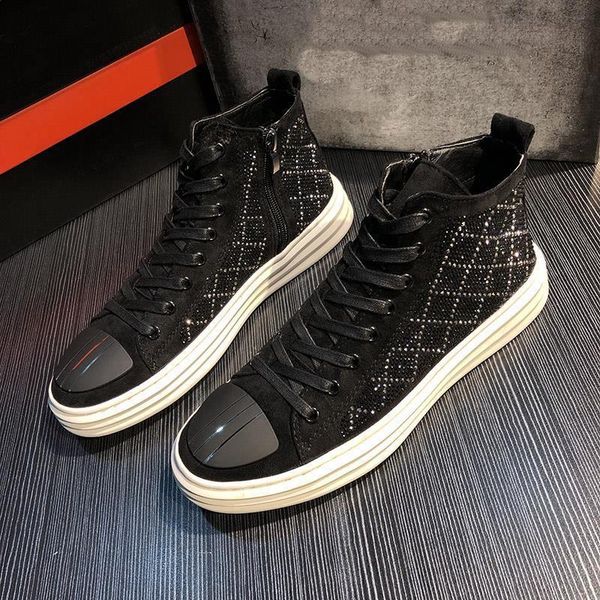 2021 new brand designer leather loafers men shoe with thick low rivets casual board with high height zapatos, Black
2021 new brand designer leather loafers men shoe with thick low rivets casual board with high height zapatos, Black