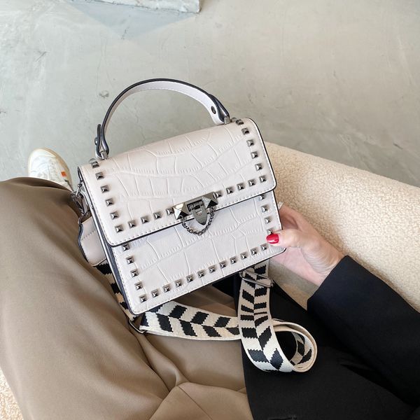 women handbag and purse rivet clutch lady leather flap crossbody bags female shoulder bag luxury women hand bag c1020
women handbag and purse rivet clutch lady leather flap crossbody bags female shoulder bag luxury women hand bag c1020