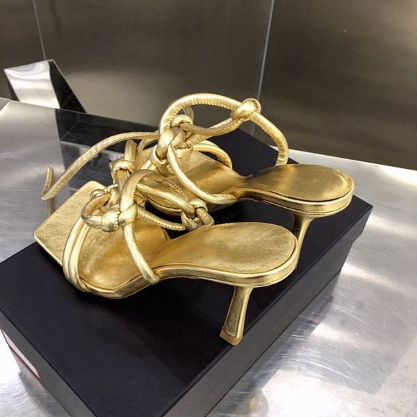 fashion luxury women designer sandals designer flip flops leather strappy sandals 2020 new dress shoes summer wedding woman high heels, Black
fashion luxury women designer sandals designer flip flops leather strappy sandals 2020 new dress shoes summer wedding woman high heels, Black