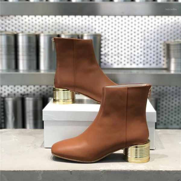 new designer winter brown women ankle boots fashion metal round toe white short boots genuine leather zipper black shoes 20211
new designer winter brown women ankle boots fashion metal round toe white short boots genuine leather zipper black shoes 20211