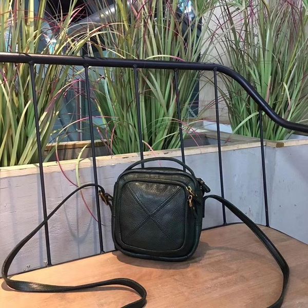 2020 new messenger bag one shoulder retro handbag small square bag large capacity simple fashion multi-compartment leather
