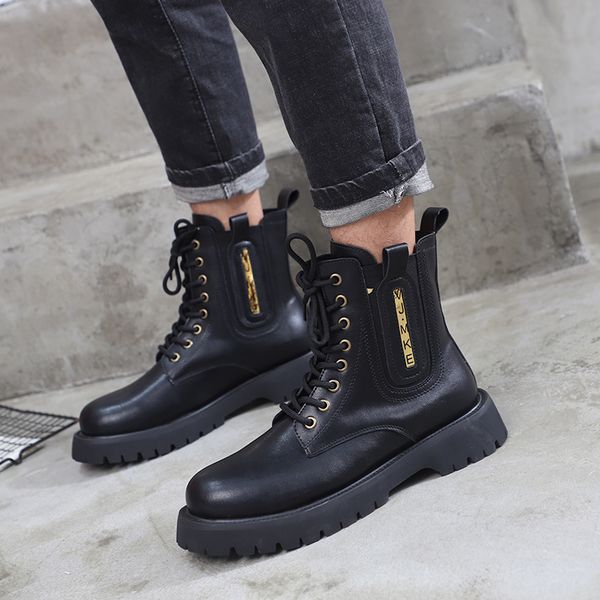 2021 winter new british martin boots casual trendy high men's shoes warm and plush inner sheet, Black
2021 winter new british martin boots casual trendy high men's shoes warm and plush inner sheet, Black