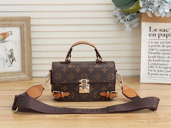 2020 pu leather bag women wallet brand designer shoulder bags handbags man mini purse clutch holder louis wallet 3870
2020 pu leather bag women wallet brand designer shoulder bags handbags man mini purse clutch holder louis wallet 3870