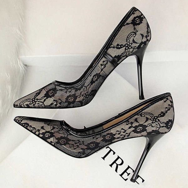 classic luxury designer shoes mesh hollow lace woman pumps 2022 spring women heels party thin stiletto 6 colour paris wholesale, Black
classic luxury designer shoes mesh hollow lace woman pumps 2022 spring women heels party thin stiletto 6 colour paris wholesale, Black